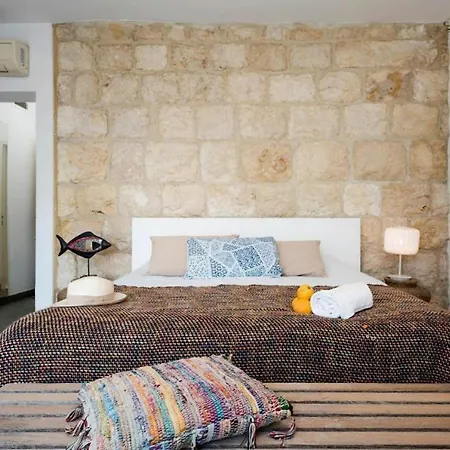 Koki Zantos Sea View Bed & Breakfast Plános