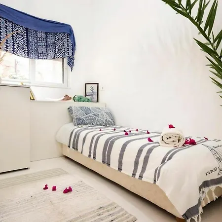 Koki Zantos Sea View Bed & Breakfast