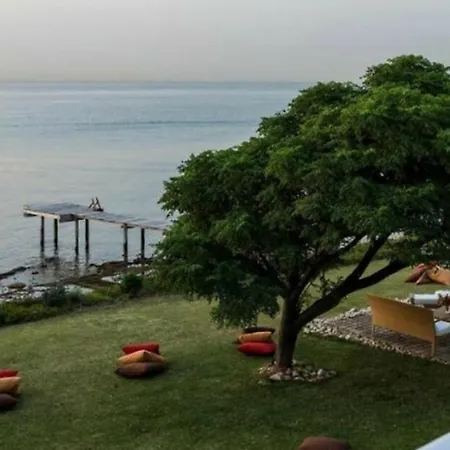 Koki Zantos Sea View Bed & Breakfast Plános